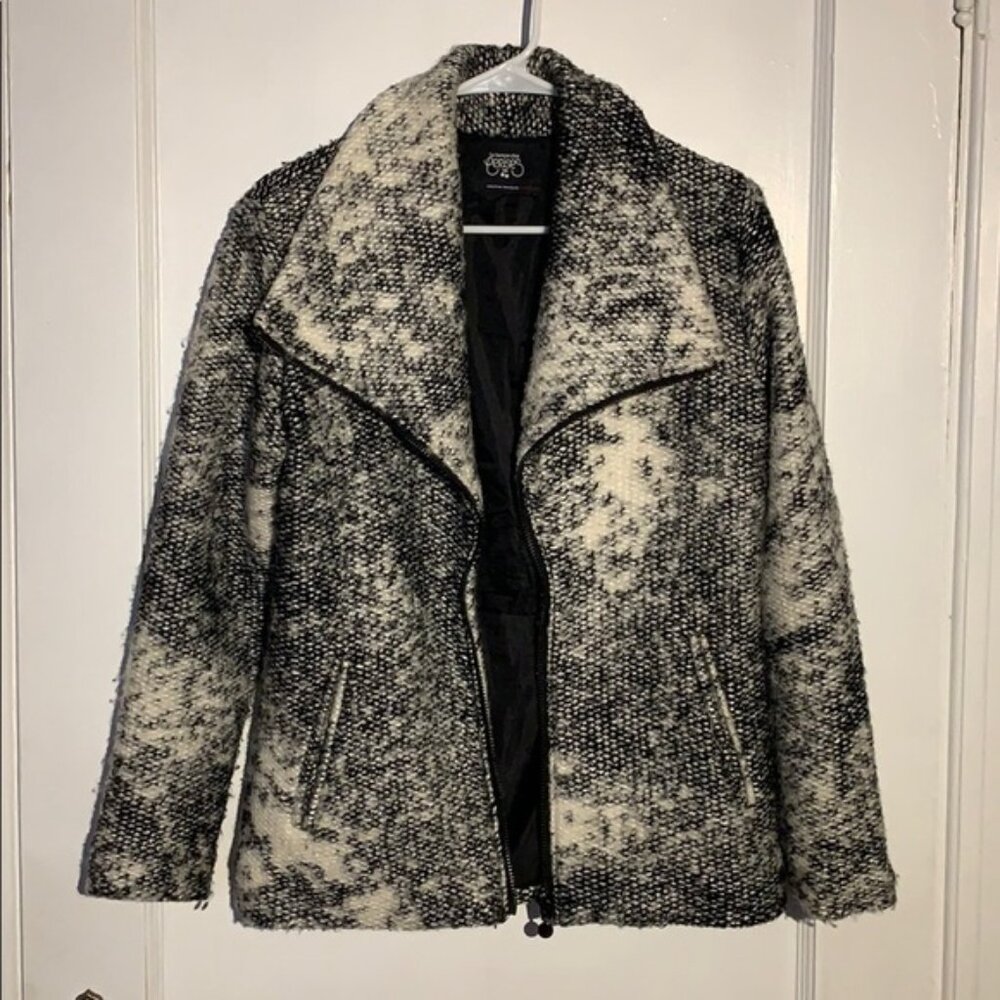 Trendy fall jacket